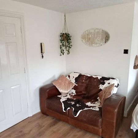 Havisham Studio Flat Rochester Me1 1Xz Strood Extérieur photo